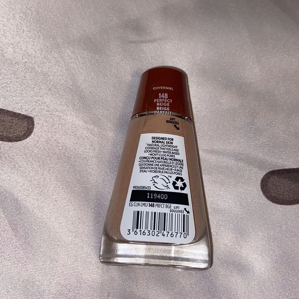 Covergiri Clean Liquid Foundation New 148 Makeup
